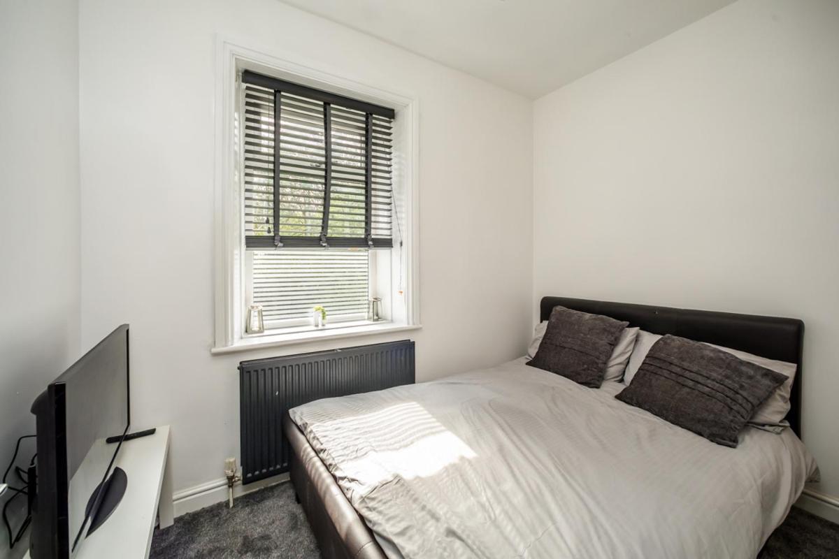 The Cosey Tucked-Away Cottage 2 Or 3 Bedroom Options Huddersfield Exterior foto