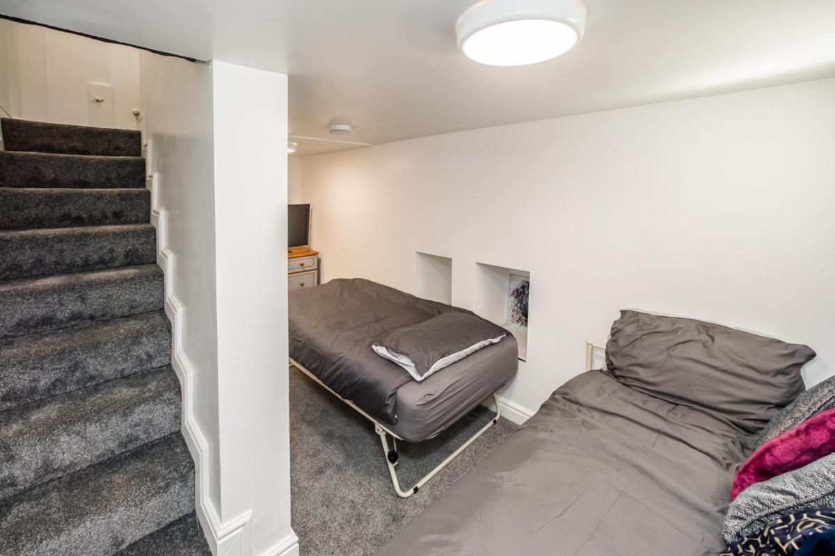 The Cosey Tucked-Away Cottage 2 Or 3 Bedroom Options Huddersfield Habitación foto